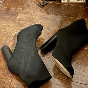 Aldo black heeled booties